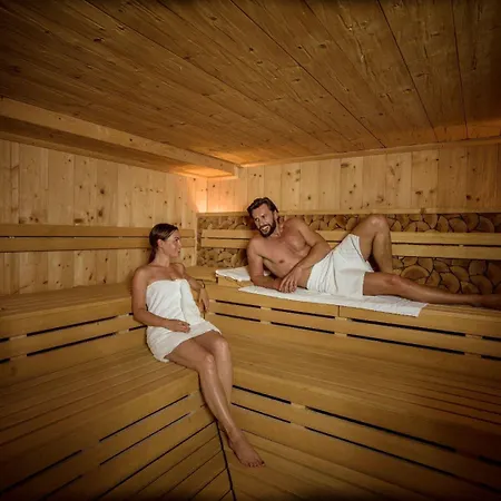 Bio Thermalhotel Falkenhof 4*