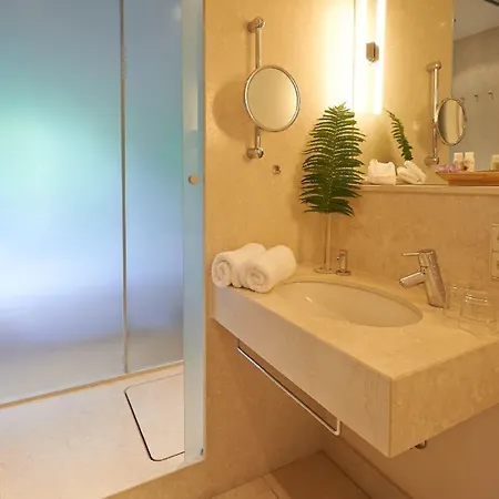 Hotell Bio Thermalhotel Falkenhof 4*
