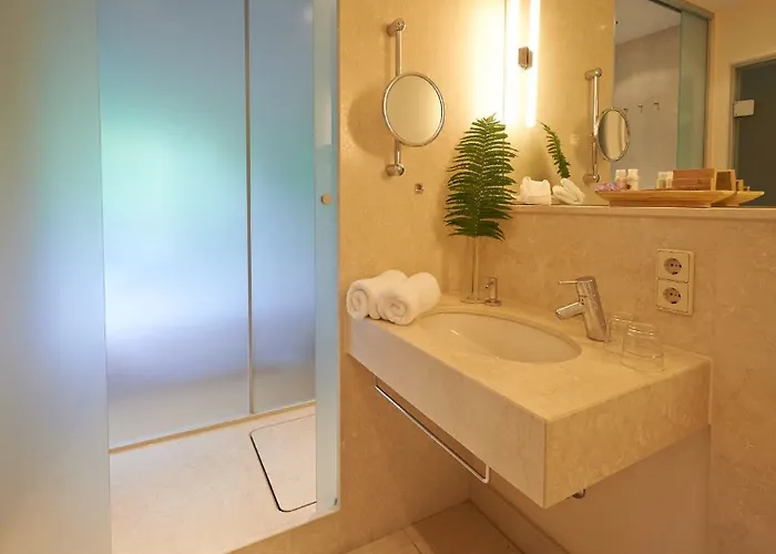 فندق Bio Thermalhotel Falkenhof 4*